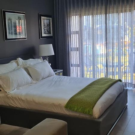 Sarona Studio F103 Gaborone Buitenkant foto