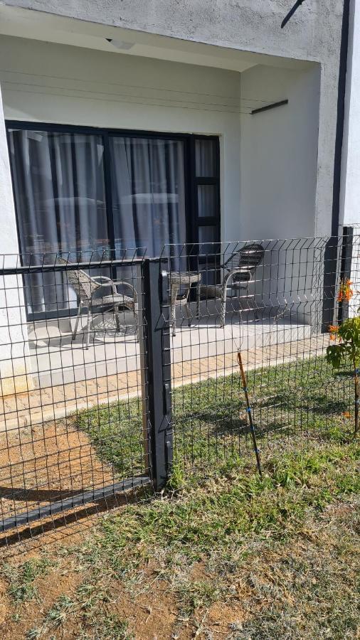 Sarona Studio F103 Gaborone Buitenkant foto